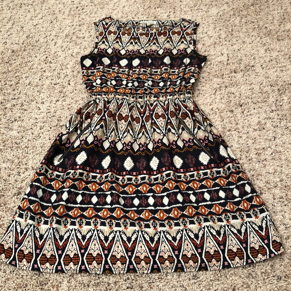 Dress - Picture 3 of 3